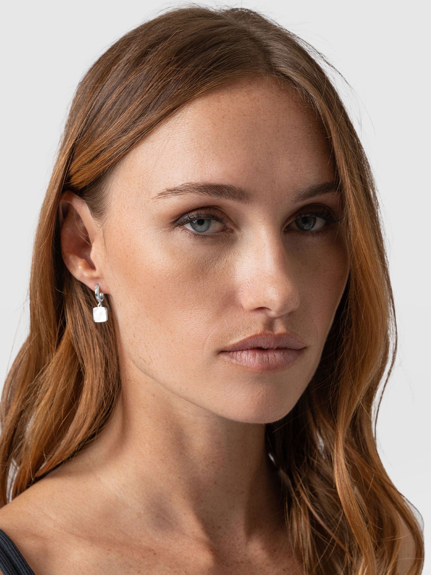 Iridescence Square Drop Huggie Earrings Silver - Women's Jewellery | Saint + Sofia® EU